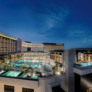 Paradise Hotell