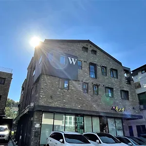 더블유 프리미엄 에어포트 게스트하우스
